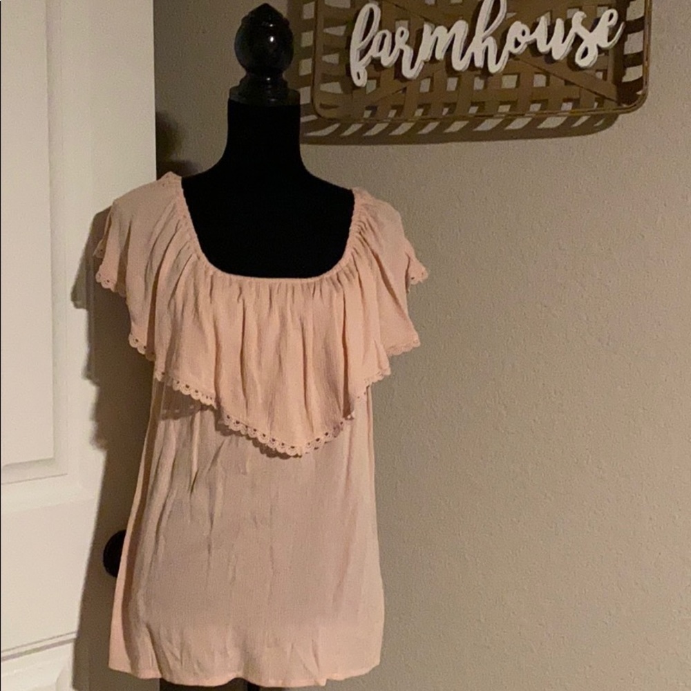 Mossimo L Top in peach
